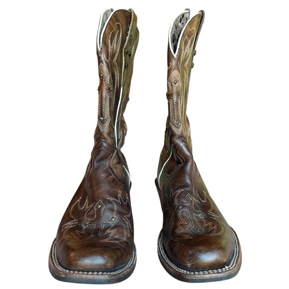 Ariat Womens "Legend Spirit" Square Toe Studs and Crosses Western Boots size 8 - Picture 4 of 16
